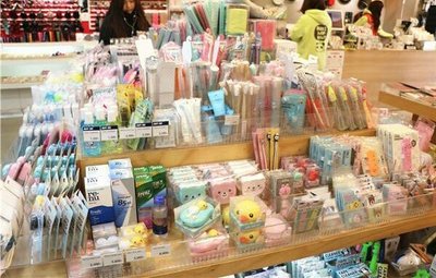 賣(mài)文具也能發(fā)家，這個(gè)小伙是這樣做的